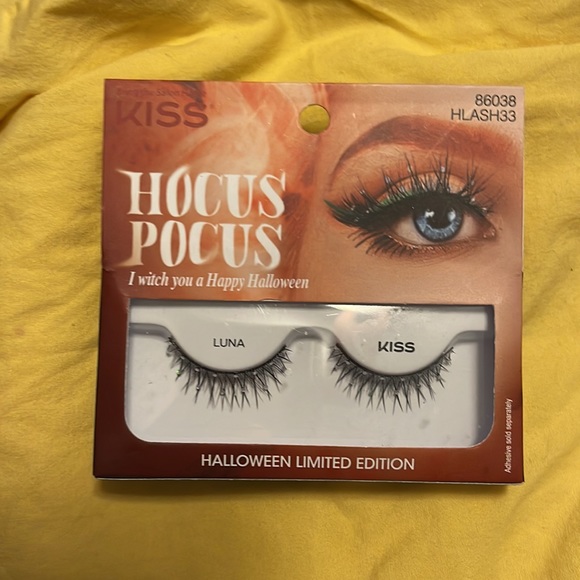 Eyelashes - Picture 3 of 8